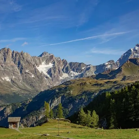 Casa Cervinia 2.0 Апартаменти